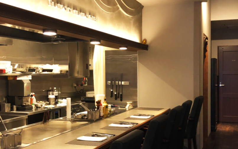 飲食店の内装の写真